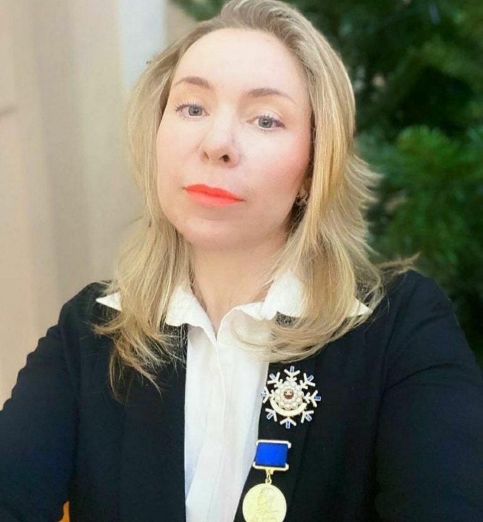Награждение медалью «За верное служение отечественной литературе»